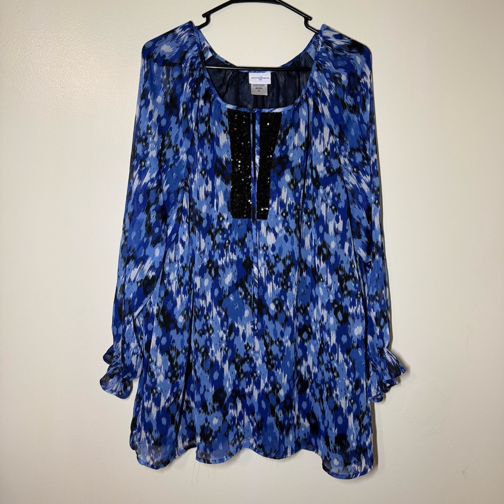 Jaclyn Smith Blue and Black Patterned Blouse